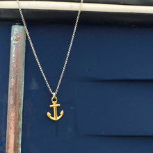 Load image into Gallery viewer, Nautical anchor necklace from Swedish Maris Sal. Marint ankarhalsband från svenska Maris Sal.