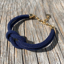 Load image into Gallery viewer, Waterproof anchor necklace from Sweden. Ankararmband. Armband med ankare.
