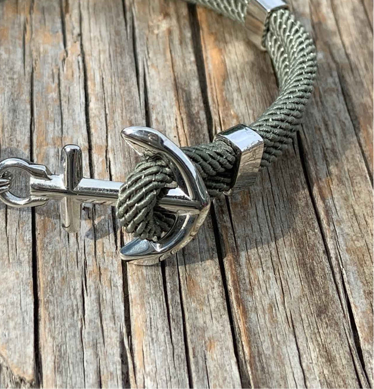 NEW HAVEN Anchor Bracelet - With custom engraving