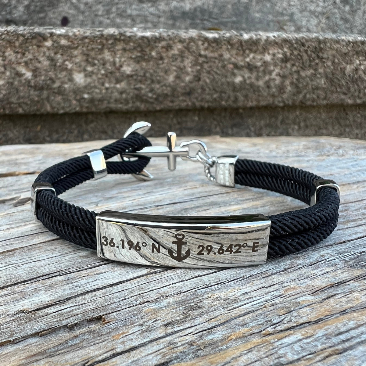 NEW HAVEN Anchor Bracelet - With custom engraving