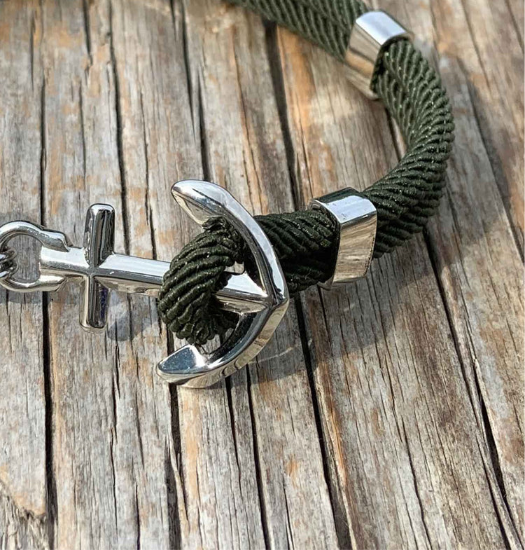 NEW HAVEN Anchor Bracelet - With custom engraving