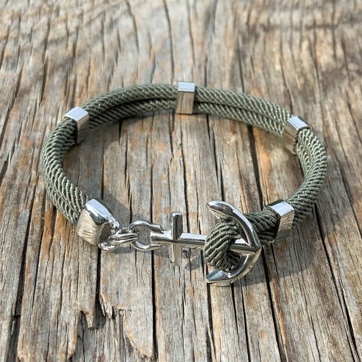 NEW HAVEN Anchor Bracelet