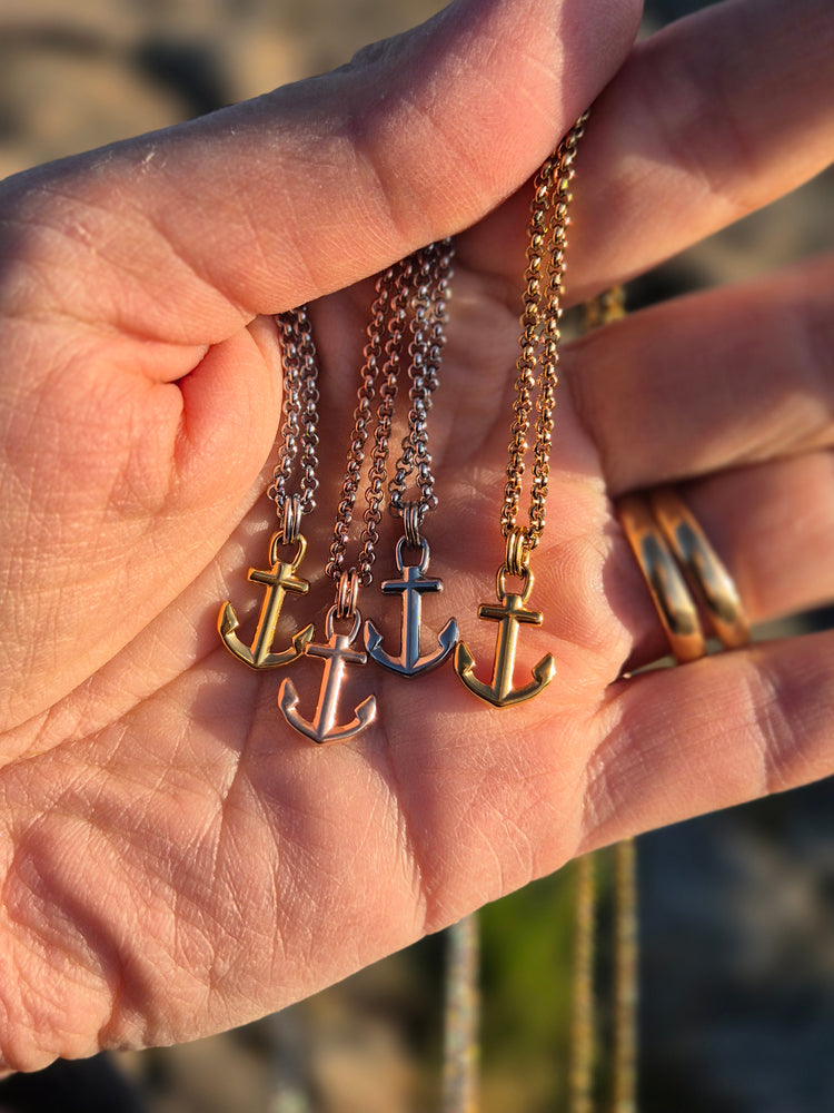 LITTLE  Anchor Necklace Gold