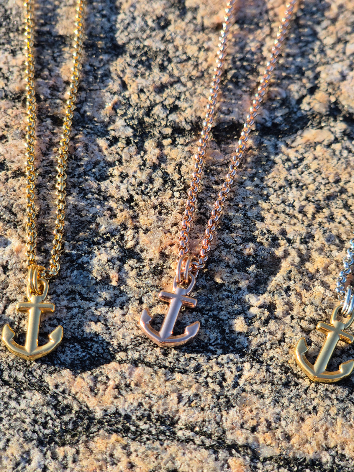 LITTLE  Anchor Necklace Rose-gold