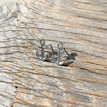 Load image into Gallery viewer, Waterproof nautical anchor earrings from Sweden. Marina ankarörhängen från svenska Maris Sal.
