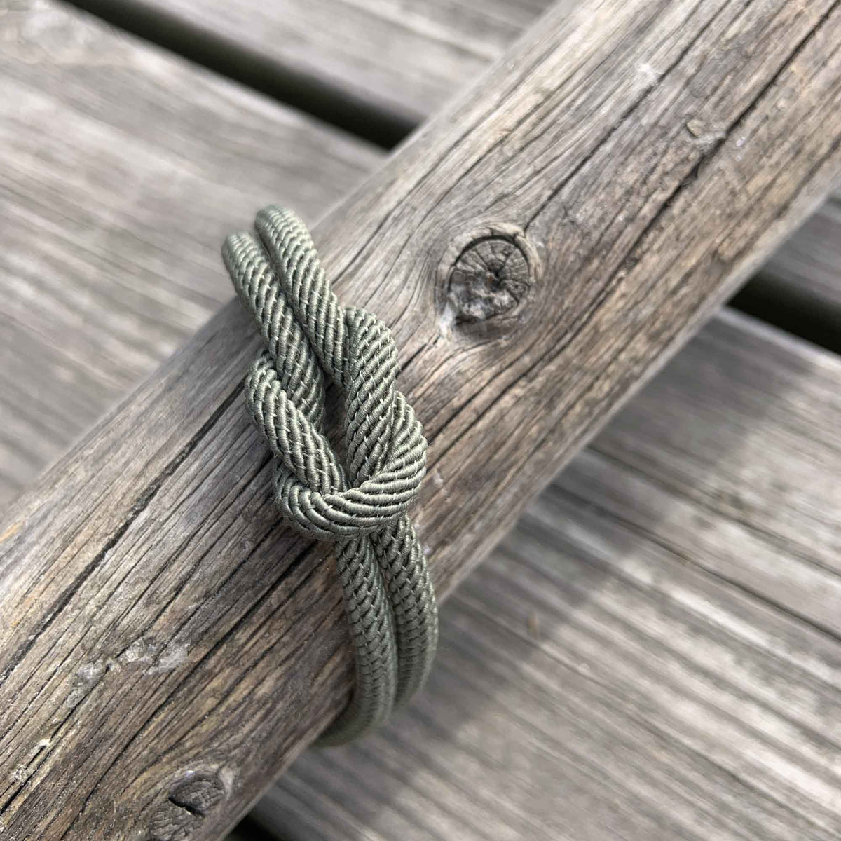 NEWPORT marint armband med råbandsknop