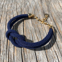 Ladda upp bild till gallerivisning, Waterproof anchor necklace from Sweden. Ankararmband. Armband med ankare.
